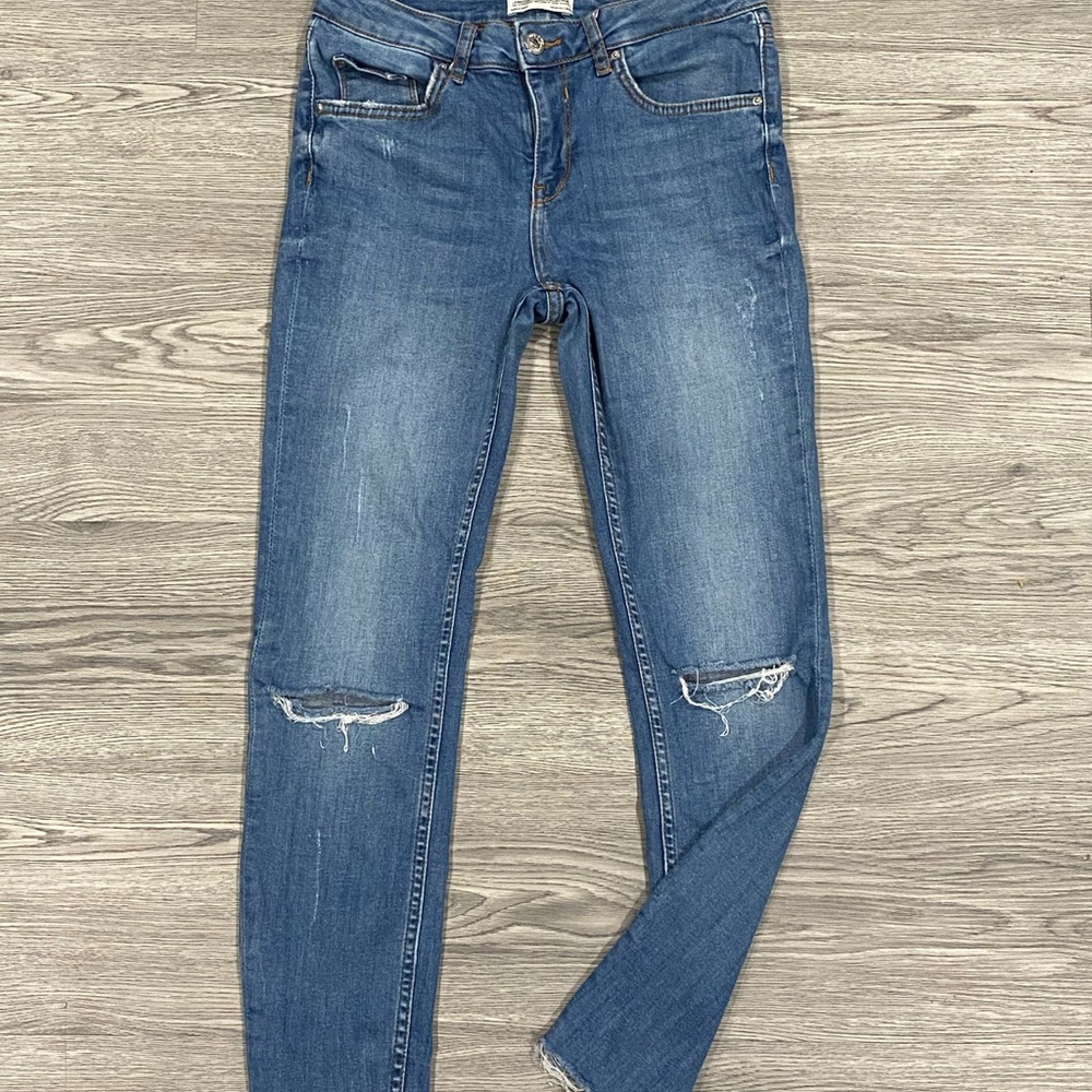 Zara, Light wash Denim - Picture 6 of 6